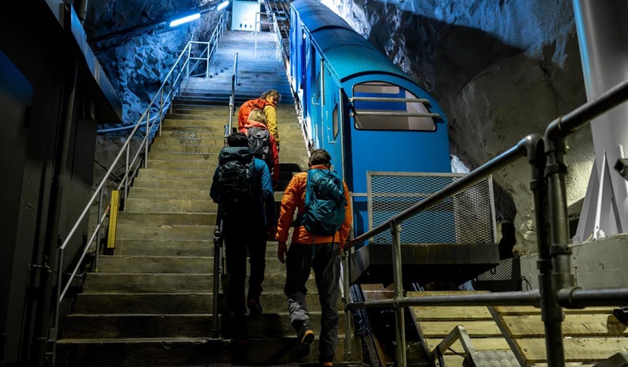 Ta Gaustabanen til toppen